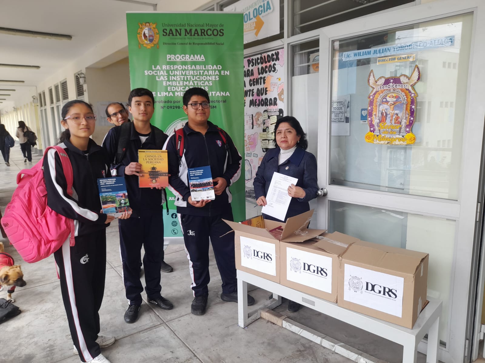 Dirección General de Responsabilidad Social se enorgullece de donar libros al colegio José Granda